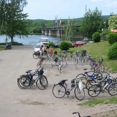 Gaestezimmer Auf Dem Campingplatz Konz Exterior photo
